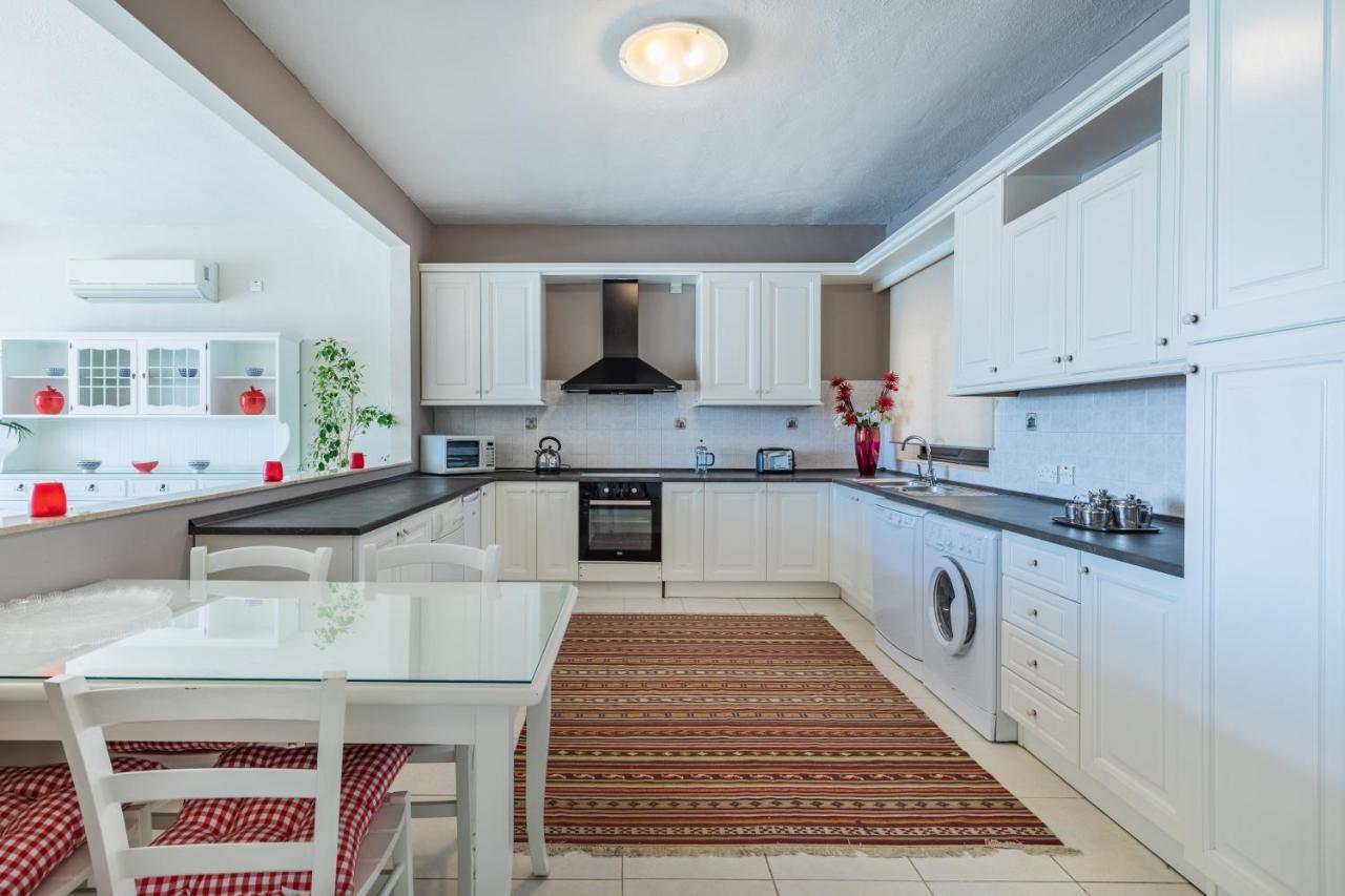 Stunning - Seafront 3-Bedroom 6Th Floor Слима Екстериор снимка
